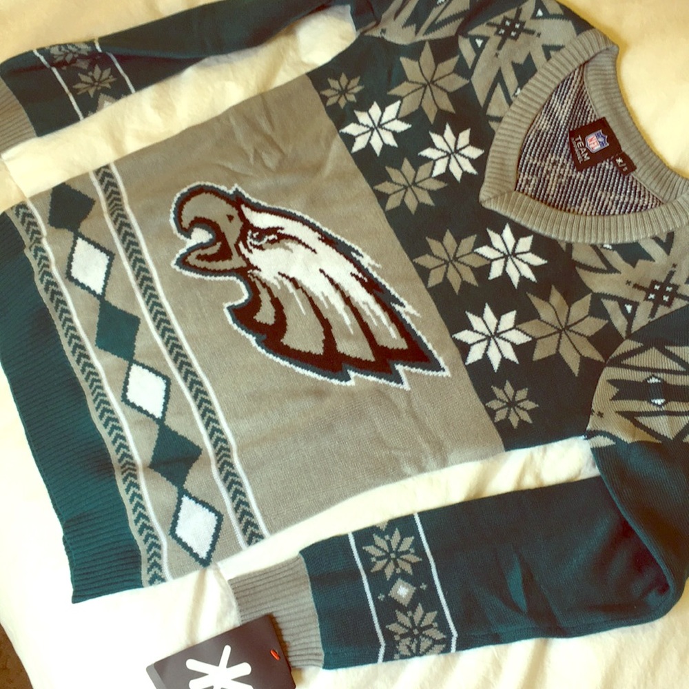 PHILA EAGLES SWEATER NWT Small